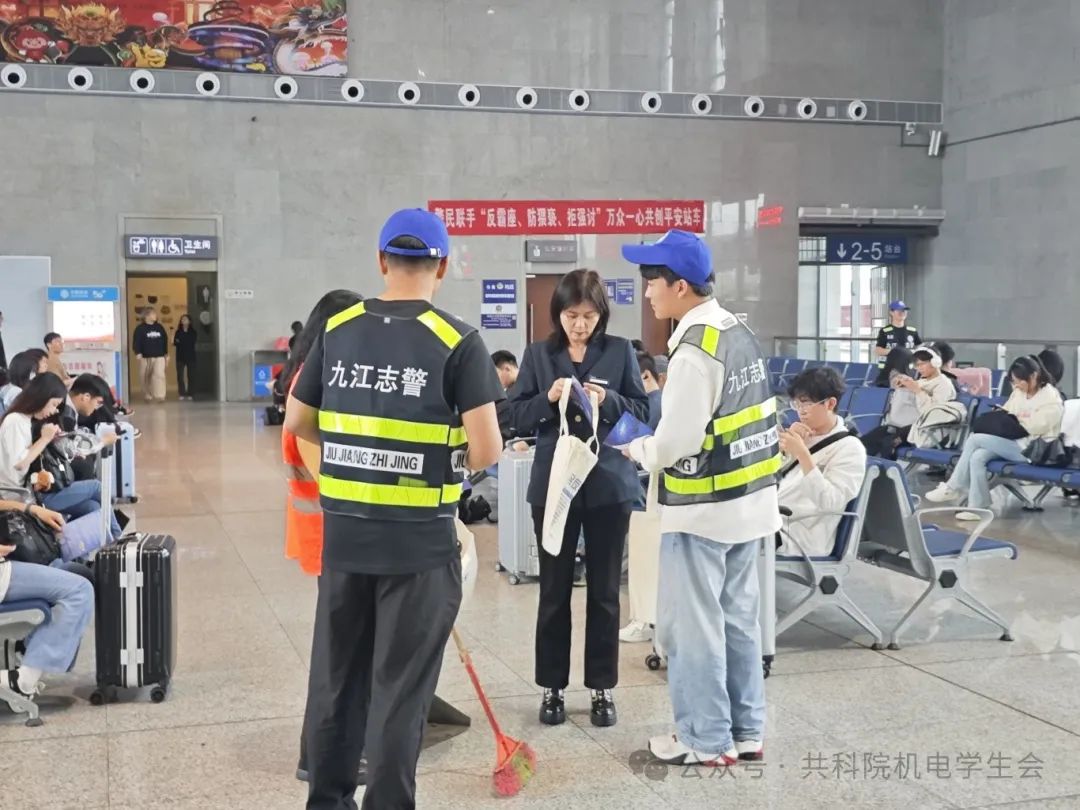 9c1196e897610f262c0f7ea21f1d8fee.jpg 9c1196e897610f262c0f7ea21f1d8fee.jpg