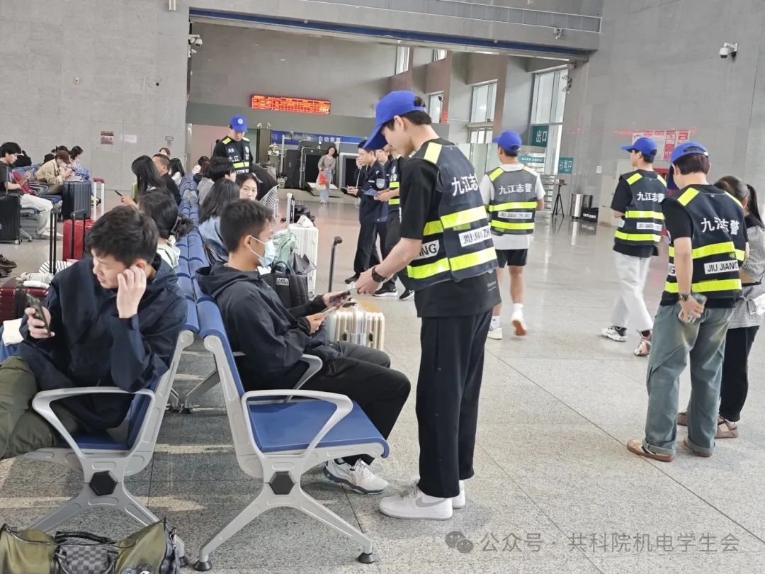 5a17aa762ed44b38465f71f701f01478.jpg 5a17aa762ed44b38465f71f701f01478.jpg