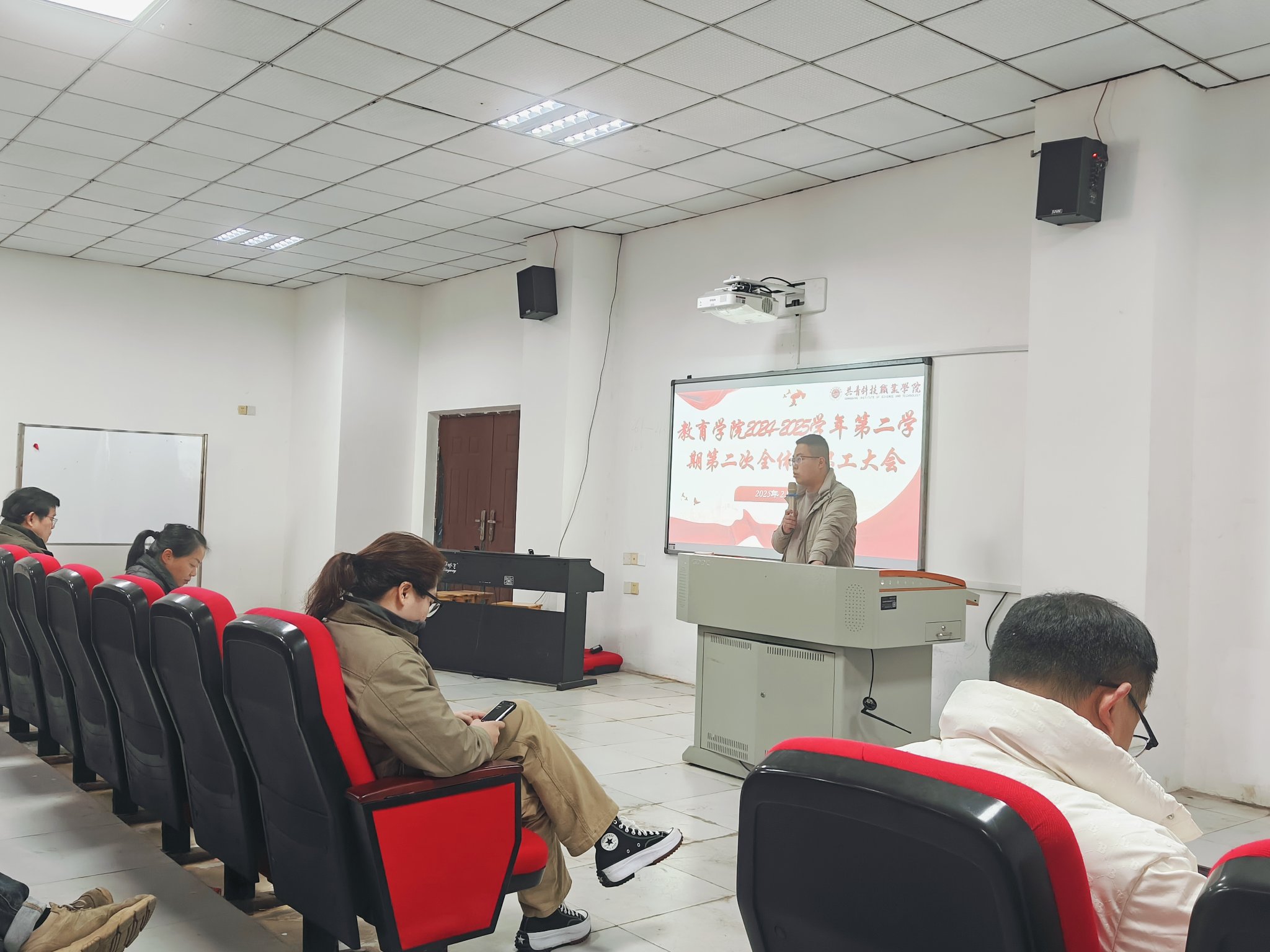 7b7b455749112d6652b2655a1db322e.jpg 7b7b455749112d6652b2655a1db322e.jpg