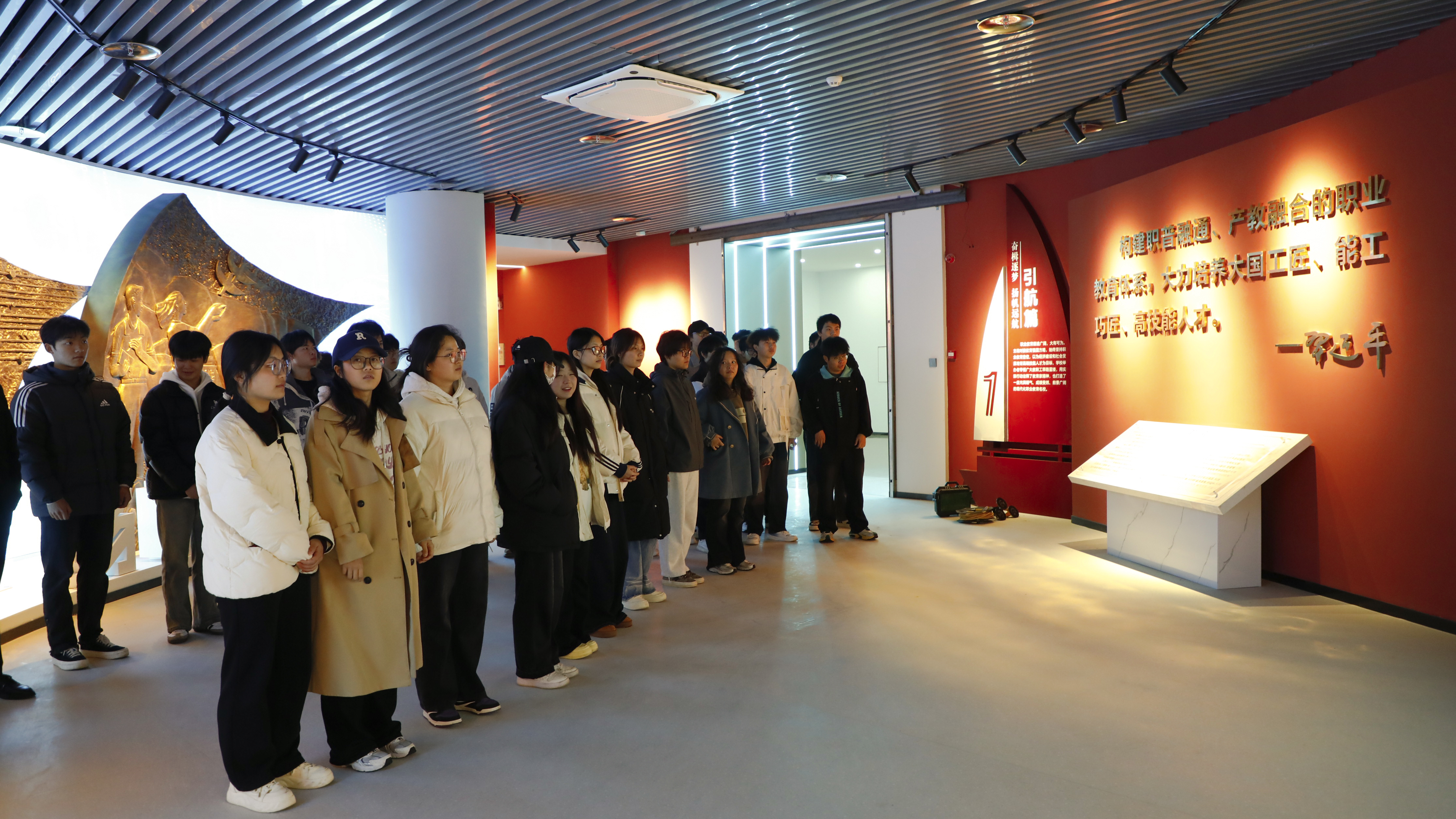 ae19910d68370c10.jpg ae19910d68370c10.jpg