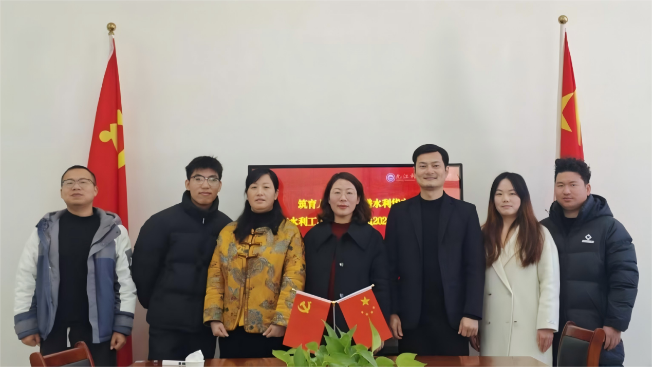 我院召开2025年度辅导员述职评议会