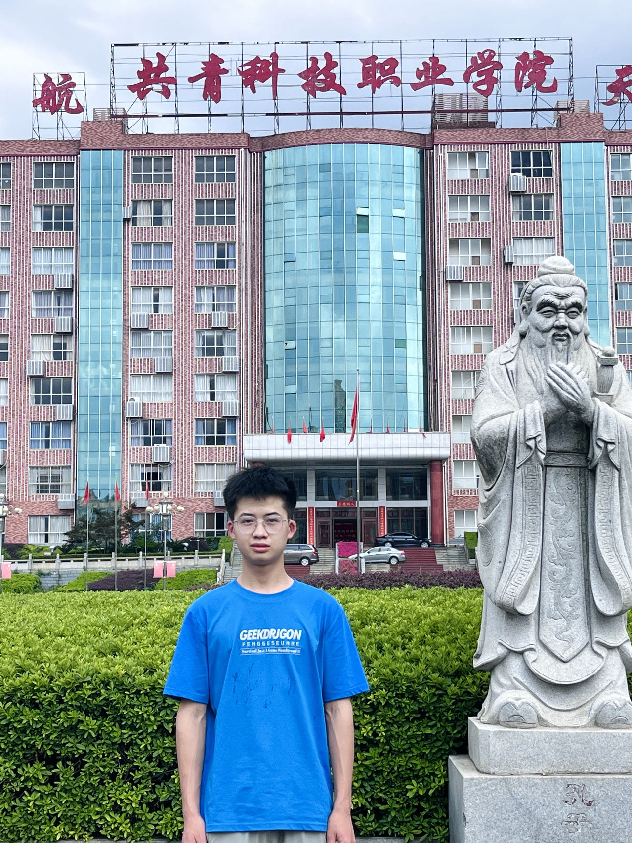 1688086686812944.jpg 1688086686812944.jpg