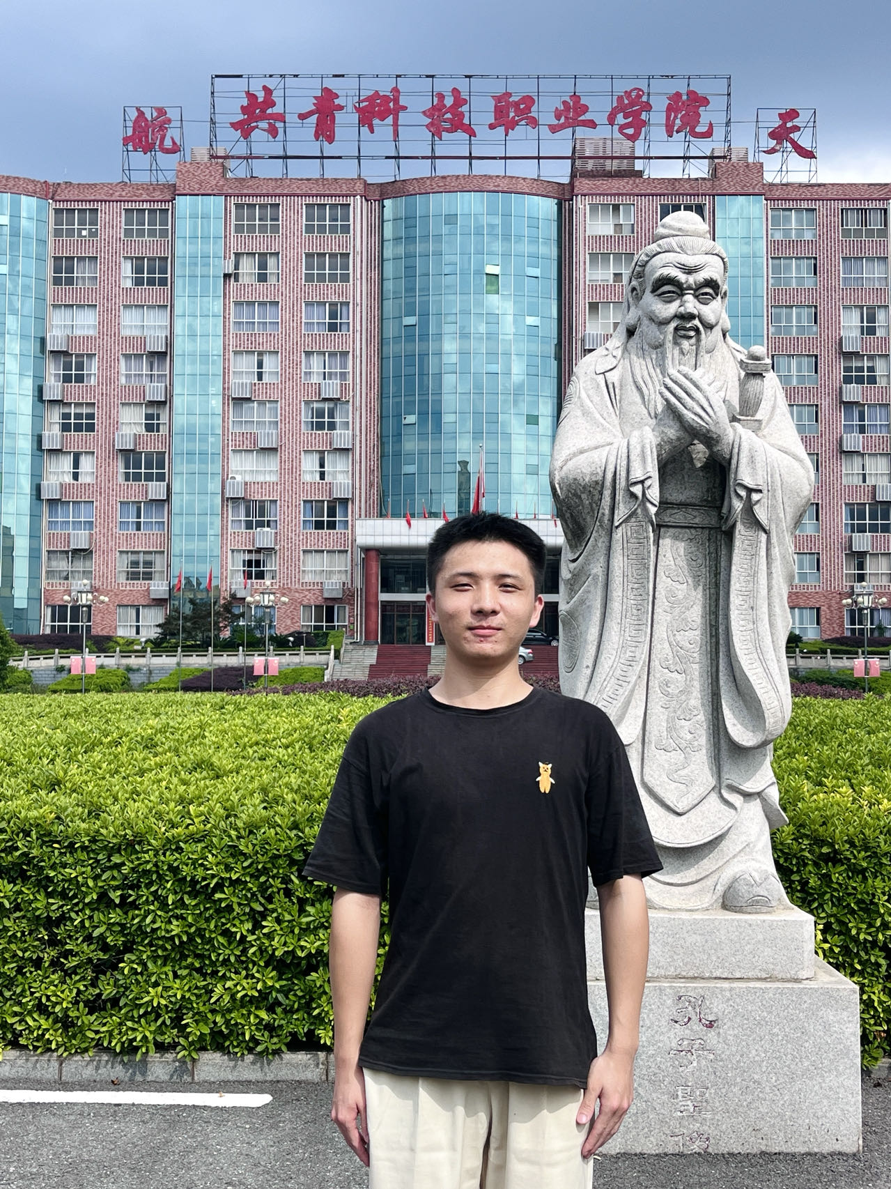 1688086703104656.jpg 1688086703104656.jpg