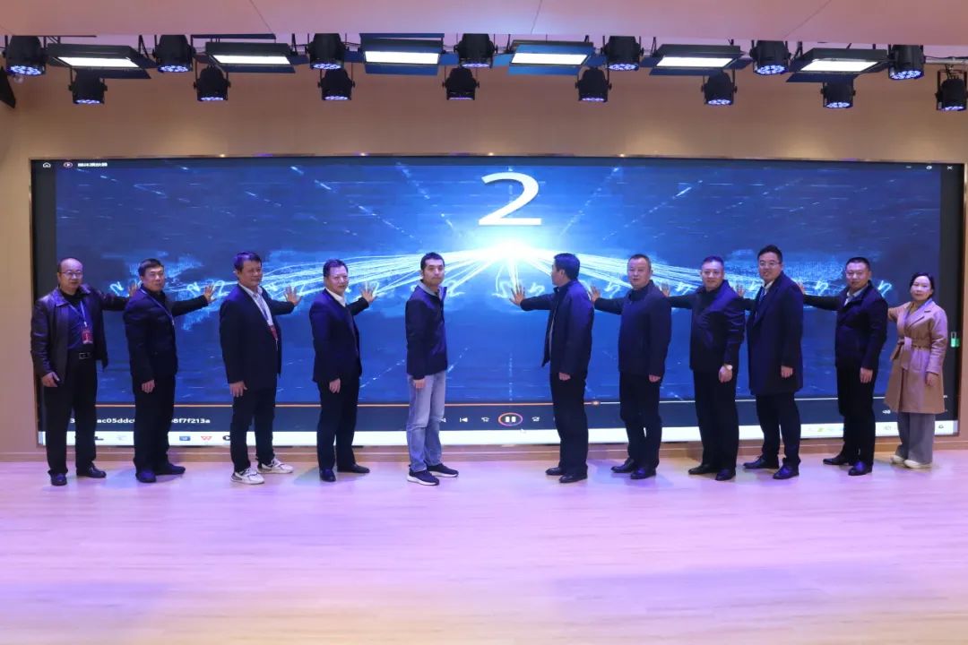 1702605733669475.jpg 1702605733669475.jpg