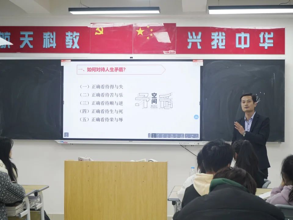 1702862211937543.jpg 1702862211937543.jpg