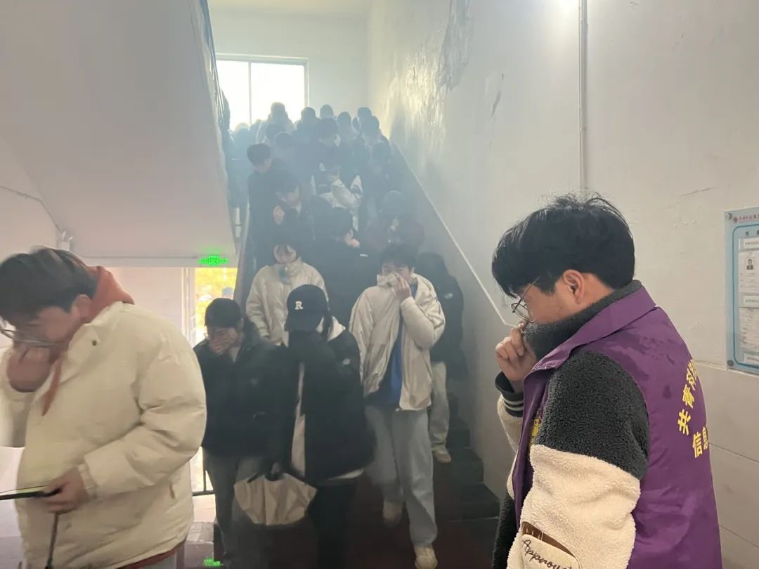 1709781389523198.jpg 1709781389523198.jpg